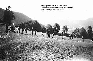 COLO JEUNE FRANCE 1956 grand jeu sur le pre du Ru